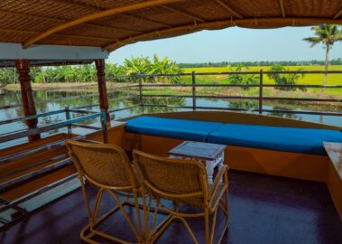 1 bed Deluxe bedroom deck view