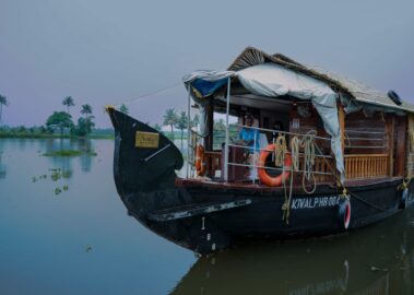 1 bed Deluxe bedroom exterior 2