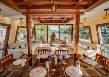 3 Bedroom luxury dining area 3 STLX-024