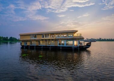 4 Bedroom luxury Exterior 2 STLX-028