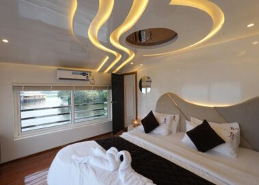 4 Bedroom luxury bedroom 5 STLX-028