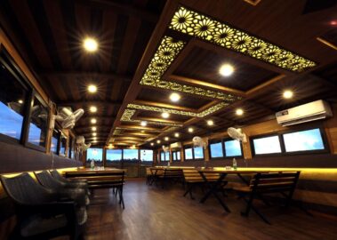 4 Bedroom luxury dining 1 STLX-035