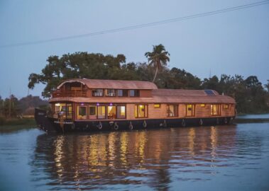 4 Bedroom luxury exterior 2 STLX-041