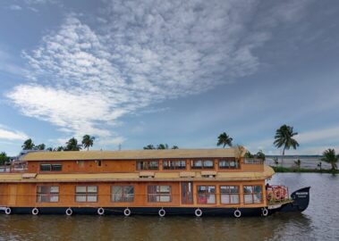 4 Bedroom luxury exterior 2 STLX-045