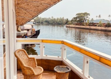 5 Bedroom luxury balcony view STLX-032