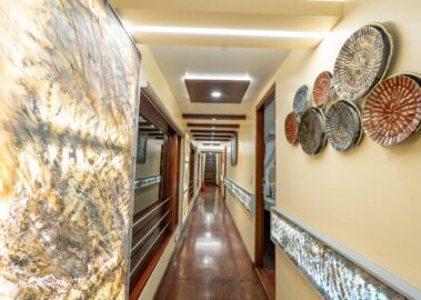 5 Bedroom luxury corridor 1 STLX-053