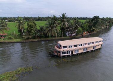 5 Bedroom luxury exterior 1 STLX-056