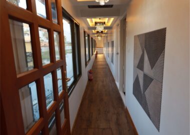 6 Bedroom luxury corridor STLX-036