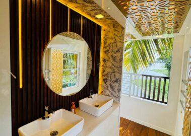 7 Bedroom luxury corridor 3 STLX-049