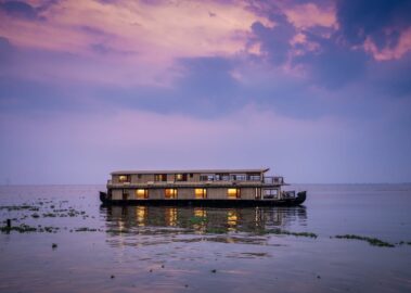 8 Bedroom luxury exterior 1 STLX-034